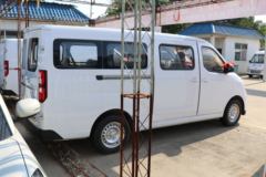 五菱 扬光 2.3T 6座 4.985米纯电动封闭货车41.9kWh