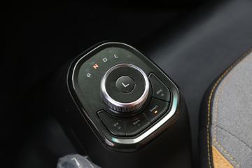 Զ�� ����H8R ��׼�� 4.5T 4.02�׵��Ų��ʽ���̻�϶�����س�77.28kWhͼƬ