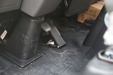 Զ�� ����H8R ��׼�� 4.5T 4.02�׵��Ų��ʽ���̻�϶�����س�77.28kWhͼƬ