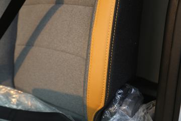 Զ�� ����H8R ��׼�� 4.5T 4.02�׵��Ų��ʽ���̻�϶�����س�77.28kWhͼƬ