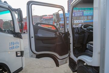 Զ�� ����H8R ��׼�� 4.5T 4.02�׵��Ų��ʽ���̻�϶�����س�77.28kWhͼƬ