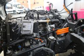 星智H8R&nbsp;电动冷藏车底盘图片