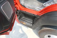 中国重汽成都商用车 瑞狮 180马力 4.15米单排仓栅式轻卡