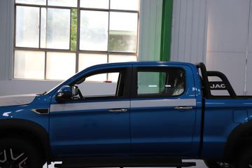 ����T8 Pro ���а� 2.0T���� 170���� �Զ����� ��˫��Ƥ��ͼƬ