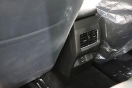 T8&nbsp;皮卡驾驶室                                               图片