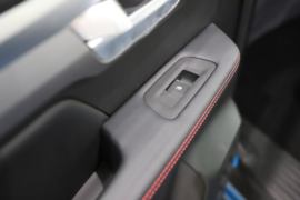 T8&nbsp;皮卡驾驶室                                               图片