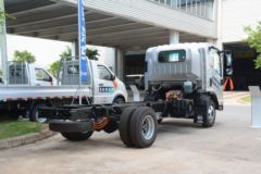 凯马 凯捷EV 4.5T 4.16米单排纯电动栏板轻卡(KMC1042BEVA336M3)100.46kWh