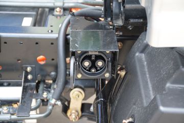 ���� ����EV 4.5T 4.16�׵��Ŵ��綯�����Ῠ100.46kWhͼƬ