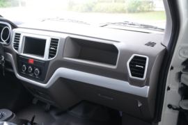 骏航ES7&nbsp;电动冷藏车驾驶室图片