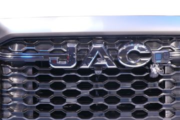 ���� ��; 2024�� ��ҫ�� 2.0T���� 170���� �Զ����� ��˫��Ƥ��ͼƬ