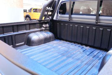 ���� ��; 2024�� ��ҫ�� 2.0T���� 170���� �Զ����� ��˫��Ƥ��ͼƬ