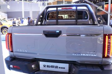 ���� ��; 2024�� ��ҫ�� 2.0T���� 170���� �Զ����� ��˫��Ƥ��ͼƬ