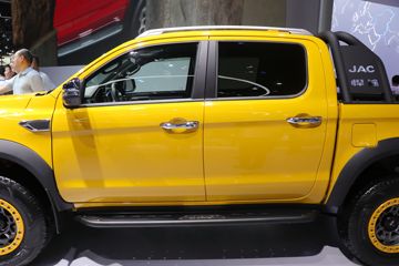 ���� ��; 2024�� ɽè�澫Ӣ�� 2.0T���� 170���� �Զ����� ��˫��Ƥ��ͼƬ