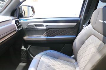 ���� ��; 2024�� ɽè�澫Ӣ�� 2.0T���� 170���� �Զ����� ��˫��Ƥ��ͼƬ