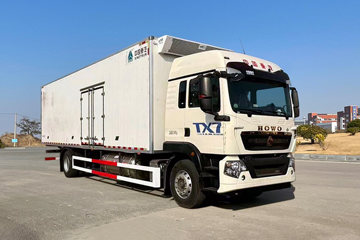 中国重汽 豪沃TX7 290马力 4X2 9.45米LNG自动档冷藏车
