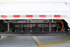 飞碟EF3 2024款 4T 4.01米单排纯电动仓栅式小卡(FD5042CCYD66BEV-1)63.75kWh