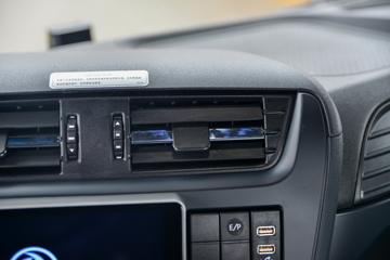 �������ó� ���KR ��ҫ�� 260���� 4X2 6.2�ײ�դʽ�ػ���(�߶�˫��)ͼƬ