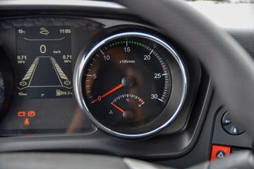 �������ó� ���KR ��ҫ�� 260���� 4X2 6.2�ײ�դʽ�ػ���(�߶�˫��)ͼƬ