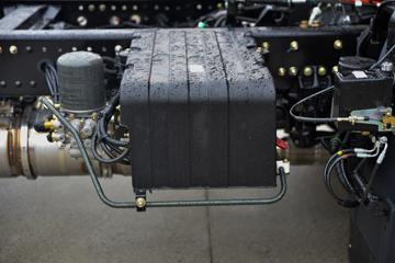 �������ó� ���KR ��ҫ�� 260���� 4X2 6.2�ײ�դʽ�ػ���(�߶�˫��)ͼƬ