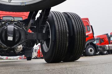 �������ó� ���KR ��ҫ�� 260���� 4X2 6.2�ײ�դʽ�ػ���(�߶�˫��)ͼƬ