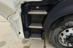 东风商用车 天龙KL 6X4 纯电动换电牵引车