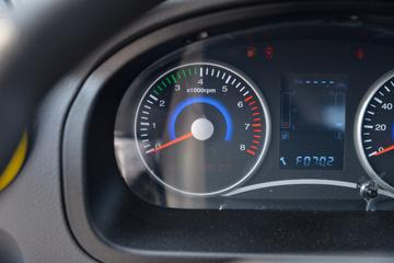 ����;�� T5 1.6L 122���� ���� 3.81�׵�������С��(EQ1033S16QCC)ͼƬ