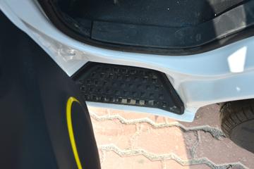 ����;�� T5 1.6L 122���� ���� 3.81�׵�������С��(EQ1033S16QCC)ͼƬ