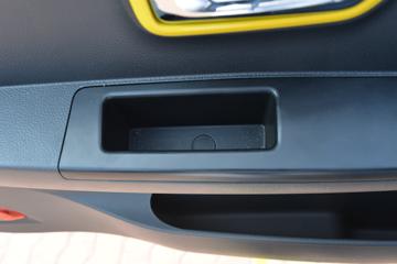 ����;�� T5 1.6L 122���� ���� 3.81�׵�������С��(EQ1033S16QCC)ͼƬ