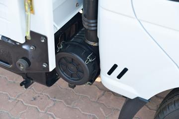 ����;�� T5 1.6L 122���� ���� 3.81�׵�������С��(EQ1033S16QCC)ͼƬ