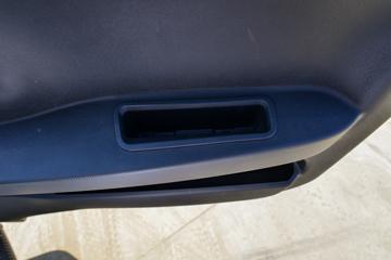 ����ʱ�� С��֮��2 1.6L 122���� ���� 3.3�׵�����ʽ΢��(BJ5035XXY5JV5-61)ͼƬ