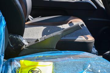 ����ʱ�� С��֮��2 1.6L 122���� ���� 3.3�׵�����ʽ΢��(BJ5035XXY5JV5-61)ͼƬ