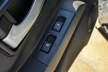 ����ʱ�� С��֮��2 1.6L 122���� ���� 3.3�׵�����ʽ΢��(BJ5035XXY5JV5-61)ͼƬ