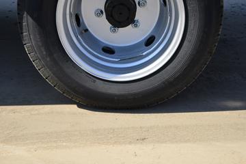 ����ʱ�� С��֮��2 1.6L 122���� ���� 3.3�׵�����ʽ΢��(BJ5035XXY5JV5-61)ͼƬ