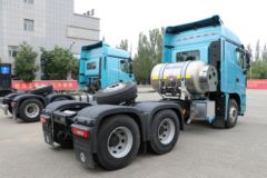 北奔 奔马 530马力 6X4 LNG牵引车(ND4250BG6J7Z12)