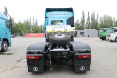 北奔 奔马 530马力 6X4 LNG牵引车(ND4250BG6J7Z12)