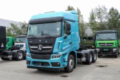 北奔 奔马 530马力 6X4 LNG牵引车(ND4250BG6J7Z12)