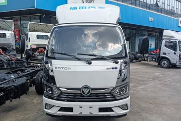 福田奥铃智蓝EM 4X2 4.14米单排纯电动冷藏车 63.75kWh