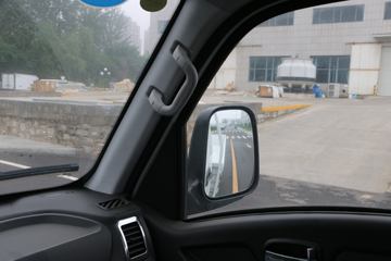 Զ�� V5M ���ʰ� 3.7�׵��ż״�����С��ͼƬ