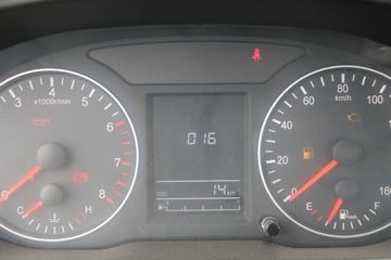 Զ�� V5M ���ʰ� 3.7�׵��ż״�����С��ͼƬ