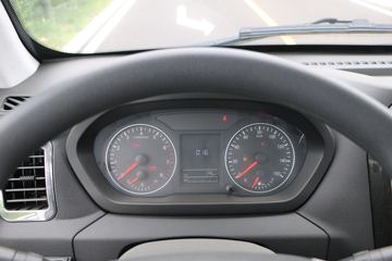 Զ�� V5M ���ʰ� 3.7�׵��ż״�����С��ͼƬ