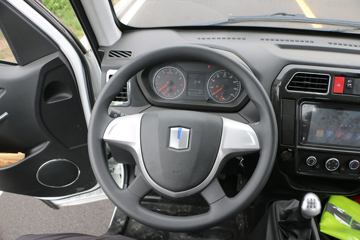 Զ�� V5M ���ʰ� 3.7�׵��ż״�����С��ͼƬ