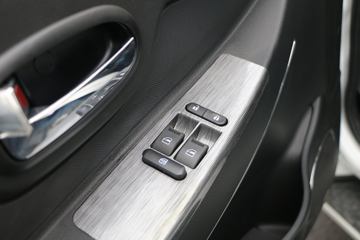 Զ�� V5M ���ʰ� 3.7�׵��ż״�����С��ͼƬ