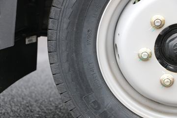 Զ�� V5M ���ʰ� 3.7�׵��ż״�����С��ͼƬ