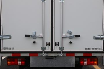 Զ�� V5M ���ʰ� 4.005�׵��ż״���ʽС��ͼƬ