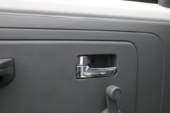 活越神童01 豪华版 1.8米单排换电式纯电动厢式微卡 国轩9.2kWh