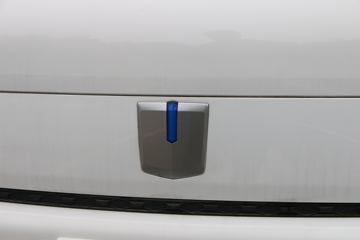 Զ�� V5M ���ʰ� 4.005�׵��ż״���դʽС��ͼƬ