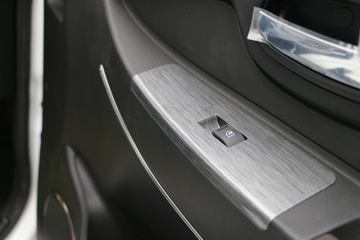 Զ�� V5M ���ʰ� 4.005�׵��ż״���դʽС��ͼƬ