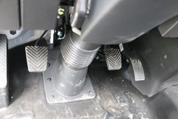 Զ�� V5M ���ʰ� 4.005�׵��ż״���դʽС��ͼƬ