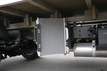 Զ�� V5M ���ʰ� 4.005�׵��ż״���դʽС��ͼƬ