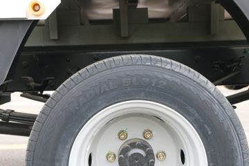 Զ�� V5M ���ʰ� 4.005�׵��ż״���դʽС��ͼƬ